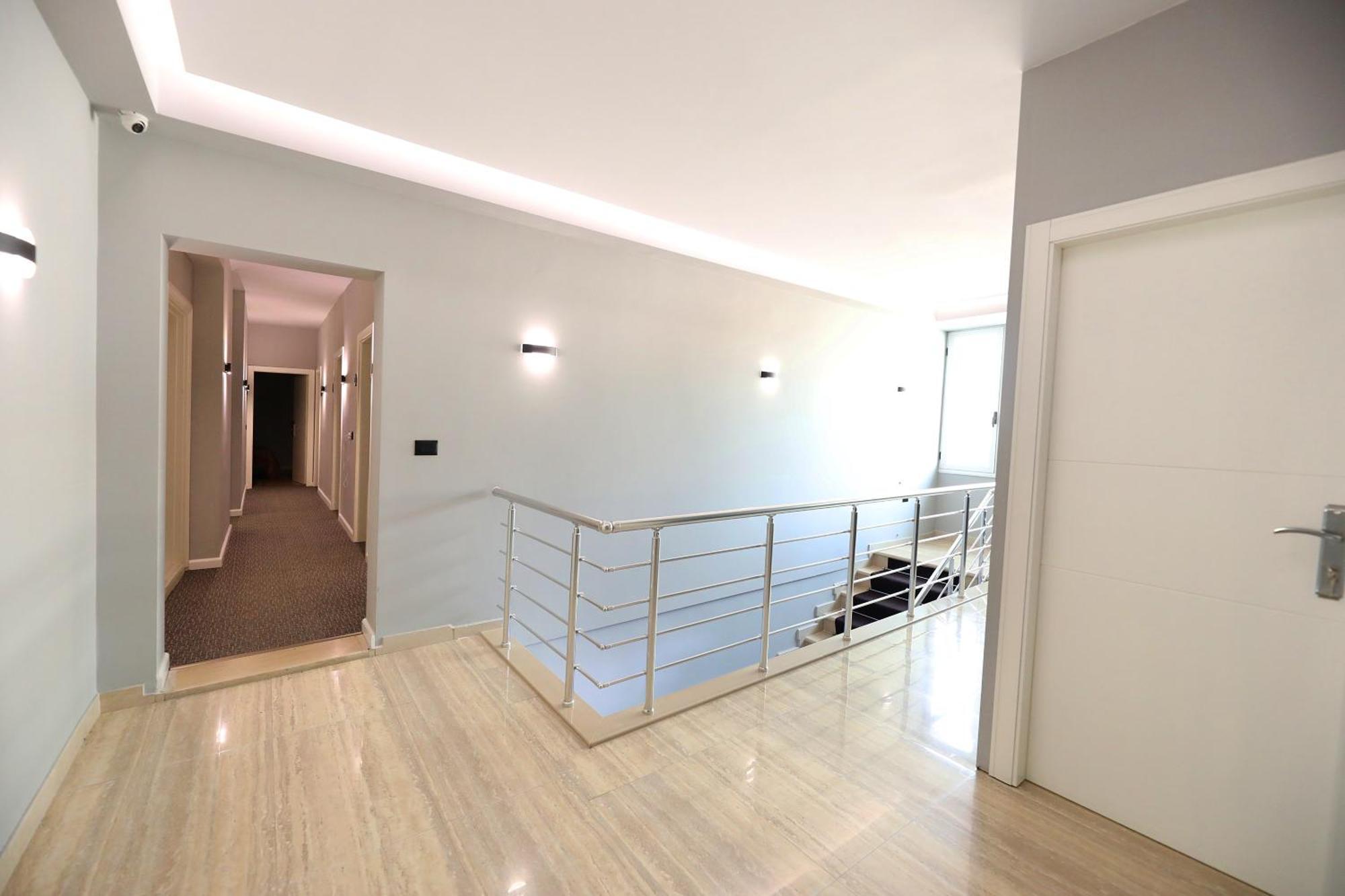 Hotel Libertas Vlorë Exterior foto